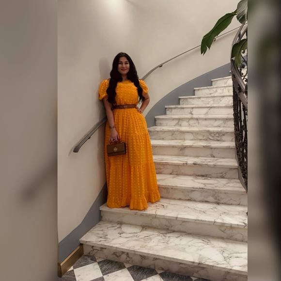 Meet your Posher, Mariaelena - Picture 1 of 1